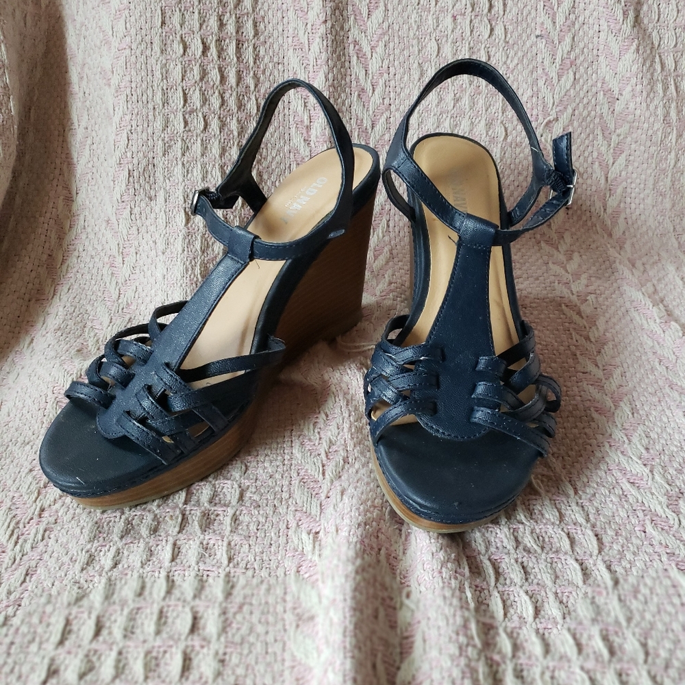 Old Navy Wedge Sandals
